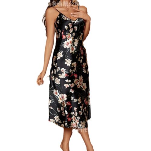 主图-06 Elegant Women's Sexy Lace-Sleeved Pajamas - Autumn Style Intimate Robe